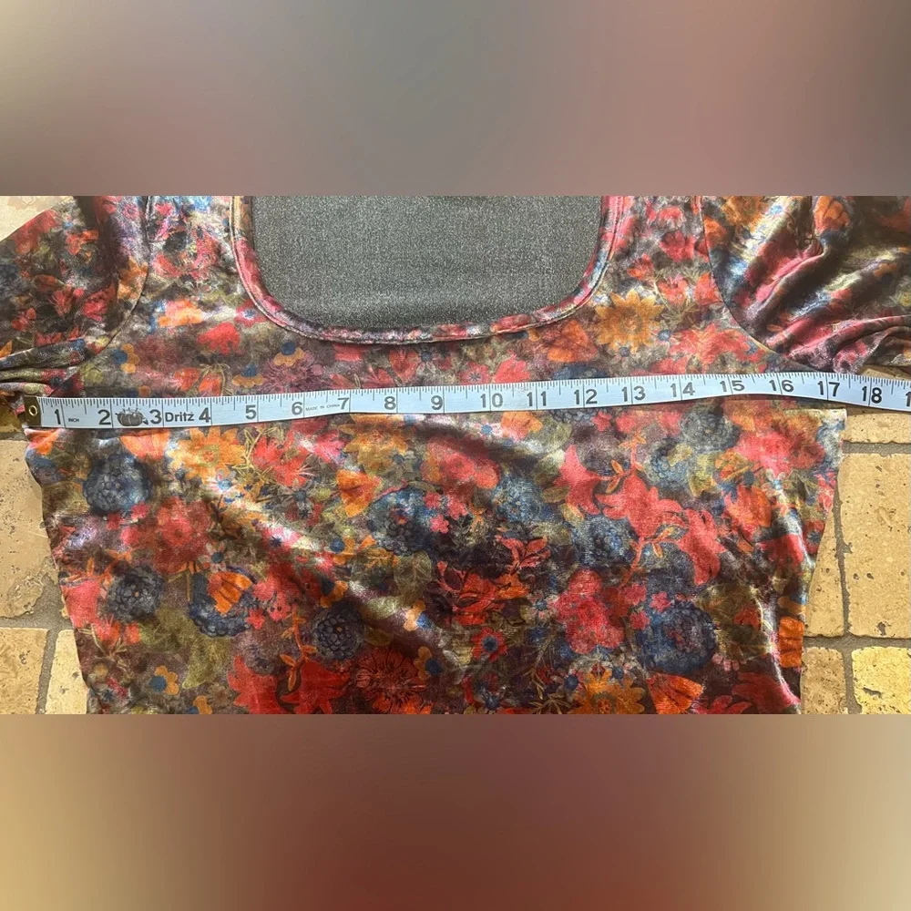 Natural Life Velvet Floral Boho Top Tagged M Fits XS Small - Picture 4 of 9